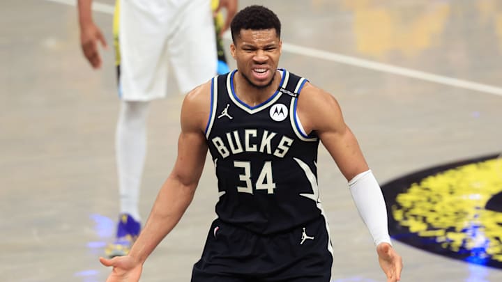 Antetokounmpo podría unirse a LeBron James en los Lakers 