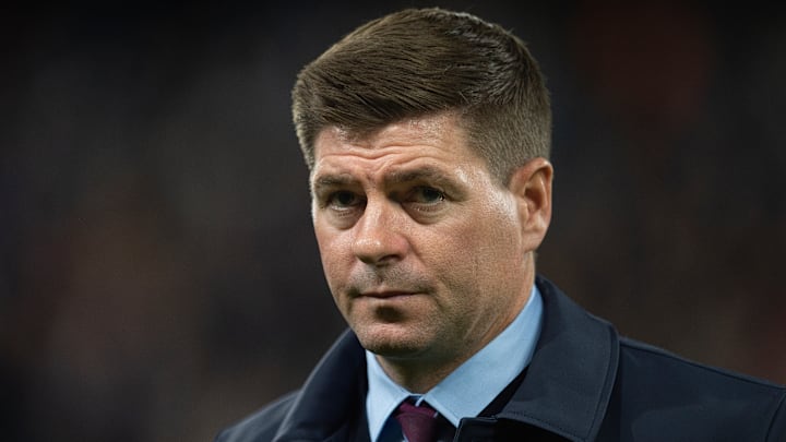 Steven Gerrard pourrait prendre les commandes d'une sélection qui a disputé la Coupe du monde