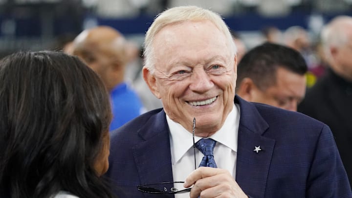 Dallas Cowboys owner Jerry Jones on the sidelines before the game against the New York Giants.