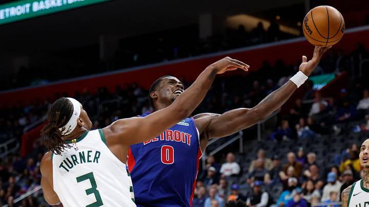 Dec 6, 2025; Detroit, Michigan, USA; Detroit Pistons center Jalen Duren (0) shoots on Milwaukee Bucks center Myles Turner (3) in the second half at Little Caesars Arena. Mandatory Credit: Rick Osentoski-Imagn Images Dec 6, 2025; Detroit, Michigan, USA; Detroit Pistons center Jalen Duren (0) shoots on Milwaukee Bucks center Myles Turner (3) in the second half at Little Caesars Arena. Mandatory Credit: Rick Osentoski-Imagn Images