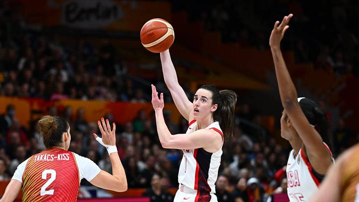 Clark Caitlin delivers a pass during the FIBA Womens Basketball World Cup quarterfinal.