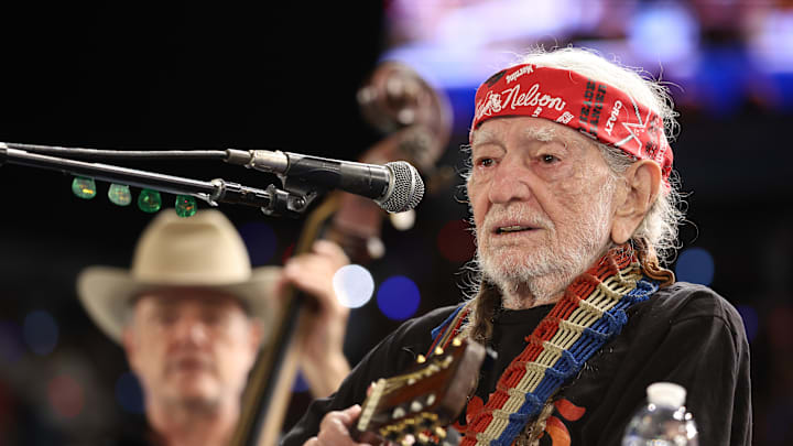 Willie Nelson in concert