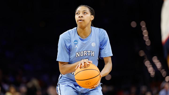 Mar 27, 2026; Fort Worth, TX, USA;  North Carolina Tar Heels guard Nyla Brooks (7) shoots a free throw against the UConn Huskies during the second half at Dickies Arena. Mandatory Credit: Chris Jones-Imagn Images