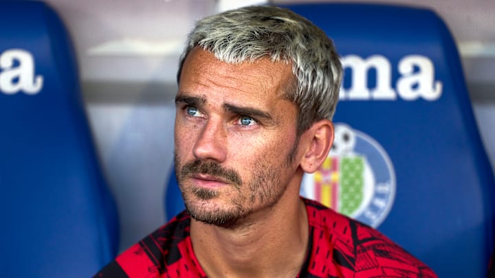 Antoine Griezmann va débuter sur le banc.