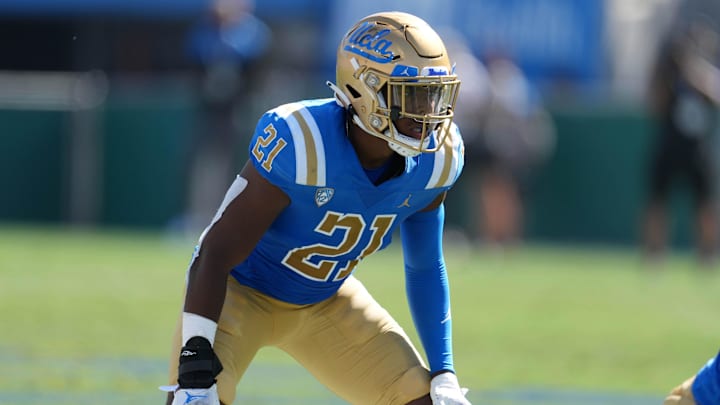 Aug 28, 2021; Pasadena, California, USA;  UCLA Bruins linebacker JonJon Vaughns (21) in the fourth quarter against the Hawaii Rainbow Warriors at Rose Bowl. Mandatory Credit: Kirby Lee-Imagn Images