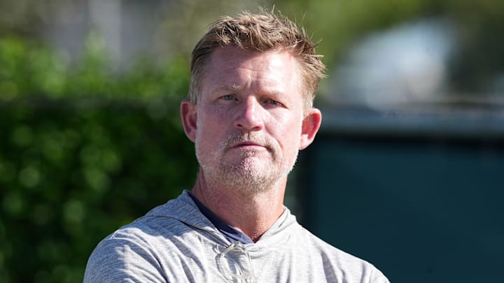 Jul 23, 2025; Los Angeles, CA, USA; Los Angeles Rams general manager Les Snead watches during training camp at Loyola Marymount University. Mandatory Credit: Kirby Lee-Imagn Images Jul 23, 2025; Los Angeles, CA, USA; Los Angeles Rams general manager Les Snead watches during training camp at Loyola Marymount University. Mandatory Credit: Kirby Lee-Imagn Images