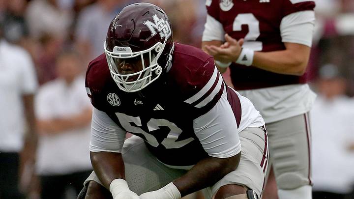 Oct 25, 2025; Starkville, Mississippi, USA; Mississippi State Bulldogs offensive linemen Zack Owens (52) waits for the snap during the first quarter against the Texas Longhorns at Davis Wade Stadium at Scott Field. Oct 25, 2025; Starkville, Mississippi, USA; Mississippi State Bulldogs offensive linemen Zack Owens (52) waits for the snap during the first quarter against the Texas Longhorns at Davis Wade Stadium at Scott Field.