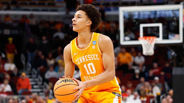 Mar 27, 2026; Chicago, IL, USA; Tennessee Volunteers forward Nate Ament (10) shoots in the second half against the Iowa State Cyclones during a Sweet Sixteen game of the Midwest Regional of the men's 2026 NCAA Tournament at United Center. Mandatory Credit: Kamil Krzaczynski-Imagn Images Mar 27, 2026; Chicago, IL, USA; Tennessee Volunteers forward Nate Ament (10) shoots in the second half against the Iowa State Cyclones during a Sweet Sixteen game of the Midwest Regional of the men's 2026 NCAA Tournament at United Center. Mandatory Credit: Kamil Krzaczynski-Imagn Images
