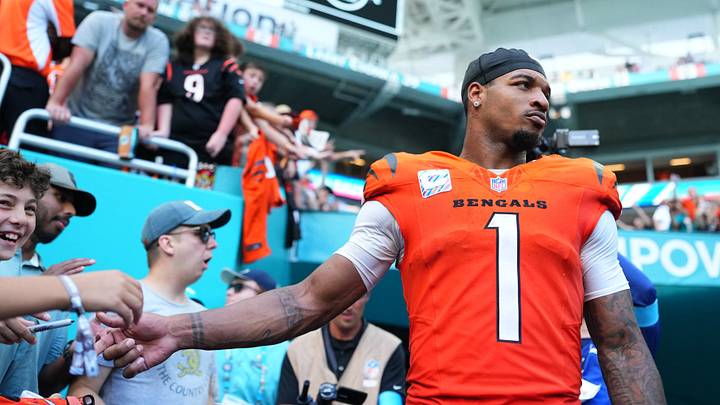 Oct 11, 2026; Miami Gardens, Florida, USA; Cincinnati Bengals wide receiver Ja'Marr Chase (1) walks off the field after the game against the Miami Dolphins at Hard Rock Stadium. Mandatory Credit: Rich Storry-Imagn Images Oct 11, 2026; Miami Gardens, Florida, USA; Cincinnati Bengals wide receiver Ja'Marr Chase (1) walks off the field after the game against the Miami Dolphins at Hard Rock Stadium. Mandatory Credit: Rich Storry-Imagn Images