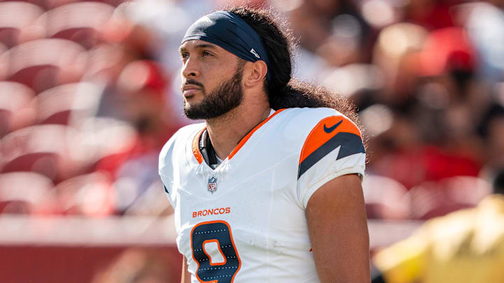 August 9, 2025; Santa Clara, California, USA; Denver Broncos safety Talanoa Hufanga (9) before the game against the San Francisco 49ers at Levi's Stadium. August 9, 2025; Santa Clara, California, USA; Denver Broncos safety Talanoa Hufanga (9) before the game against the San Francisco 49ers at Levi's Stadium.