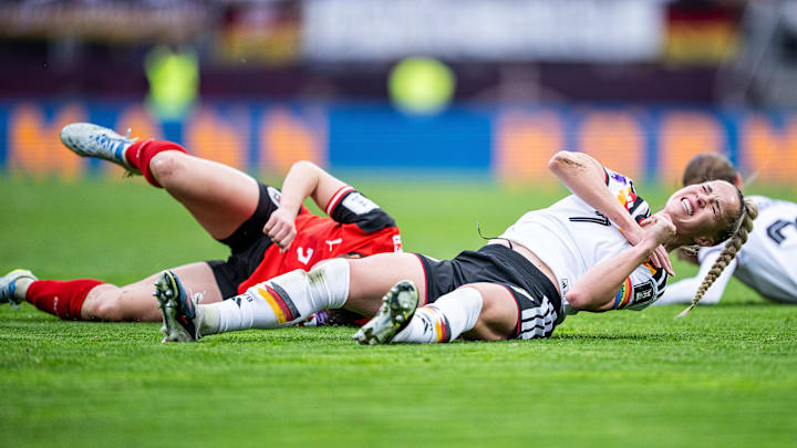 Giulia Gwinn hat sich im Länderspiel gegen Österreich verletzt Giulia Gwinn hat sich im Länderspiel gegen Österreich verletzt