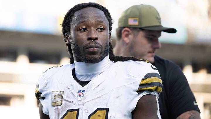 How Potential Saints Alvin Kamara Trade Helps Carolina Panthers