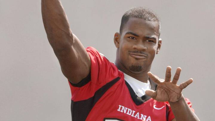 Antwaan Randle El doing a variety of things on the football field, including passing, for the Indiana University football team.
8 13 01 Slug Iufootball Assign Number 61810 Star Staff Photo By Rob Goebel Bloomington In Here Are Photos Of Antwaan Randle El Doing A Variety Of Things On The Football Field This Is For A Photo Package Or Photo Illustration For The Cover Of The Co Antwaan Randle El doing a variety of things on the football field, including passing, for the Indiana University football team.
8 13 01 Slug Iufootball Assign Number 61810 Star Staff Photo By Rob Goebel Bloomington In Here Are Photos Of Antwaan Randle El Doing A Variety Of Things On The Football Field This Is For A Photo Package Or Photo Illustration For The Cover Of The Co