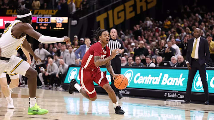 Alabama guard Labaron Philon (0) dribbles the ball against Mizzou at Mizzou Arena in Columbia, MO on Wednesday, Feb 19, 2025.