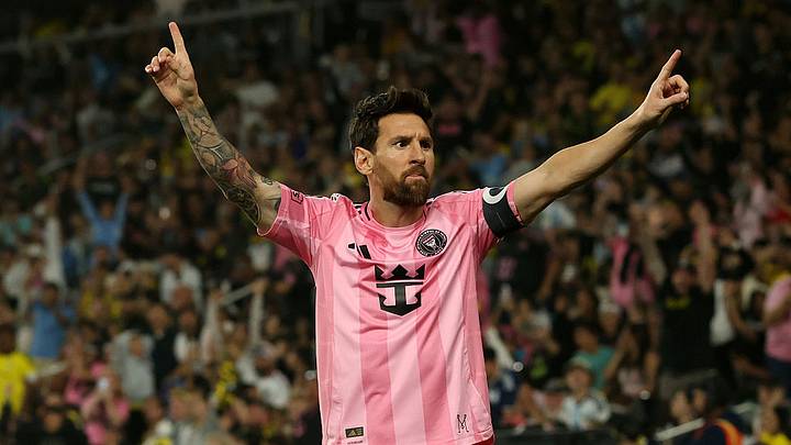 Lionel Messi oficialmente es nuevo propietario del Eldense. 