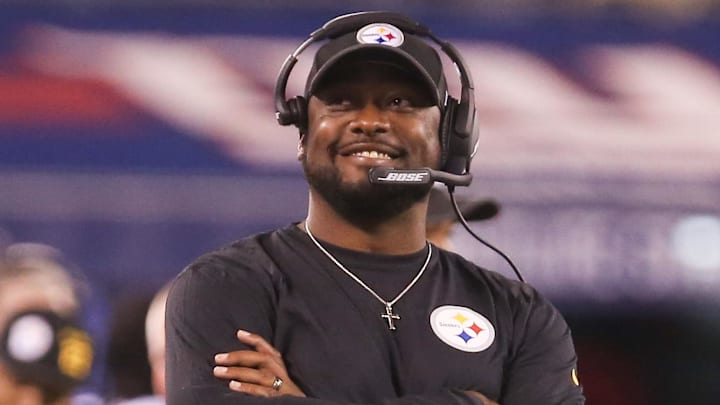 Aug 11, 2017; East Rutherford, NJ, USA; Pittsburgh Steelers head coach Mike Tomlin smiles on the sideline during the second half of their preseason game against the New York Giants at MetLife Stadium. Mandatory Credit: Ed Mulholland-Imagn Images