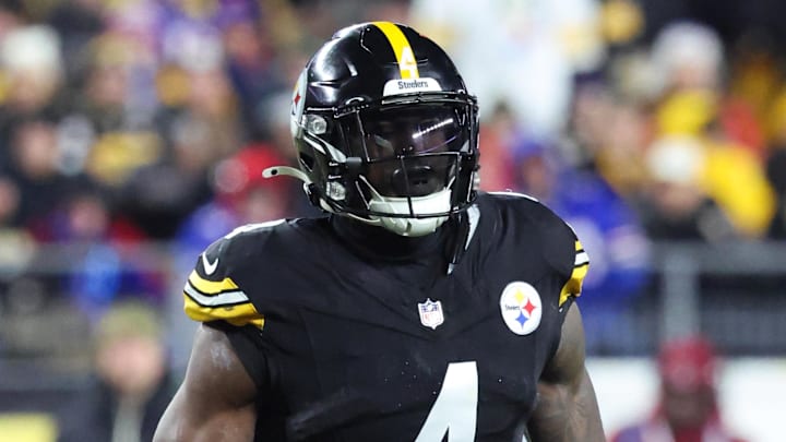 Nov 30, 2025; Pittsburgh, Pennsylvania, USA; Pittsburgh Steelers wide receiver DK Metcalf (4) looks on during the second quarter against the Buffalo Bills  at Acrisure Stadium. Mandatory Credit: Charles LeClaire-Imagn Images