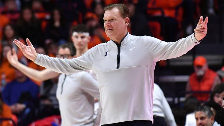 Feb 15, 2026; Champaign, Illinois, USA; Illinois Fighting Illini head coach Brad Underwood reacts during the second half against the Indiana Hoosiers at State Farm Center. Mandatory Credit: Ron Johnson-Imagn Images Feb 15, 2026; Champaign, Illinois, USA; Illinois Fighting Illini head coach Brad Underwood reacts during the second half against the Indiana Hoosiers at State Farm Center. Mandatory Credit: Ron Johnson-Imagn Images