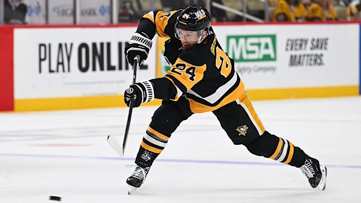 Boston Bruins v Pittsburgh Penguins