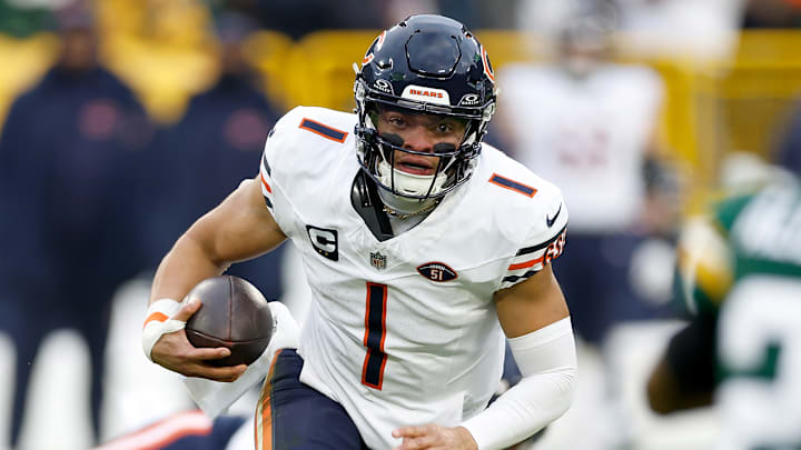 Chicago Bears v Green Bay Packers