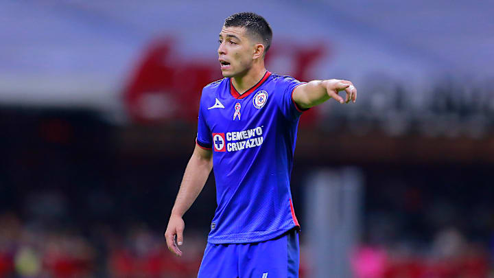 Castaño podría tener más oportunidad ante ausencia de Lira