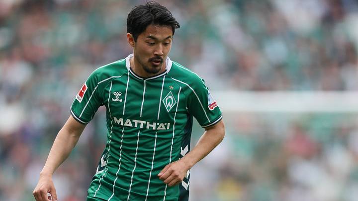 Yukinari Sugawara lief in der letzten Saison für Werder auf Yukinari Sugawara lief in der letzten Saison für Werder auf