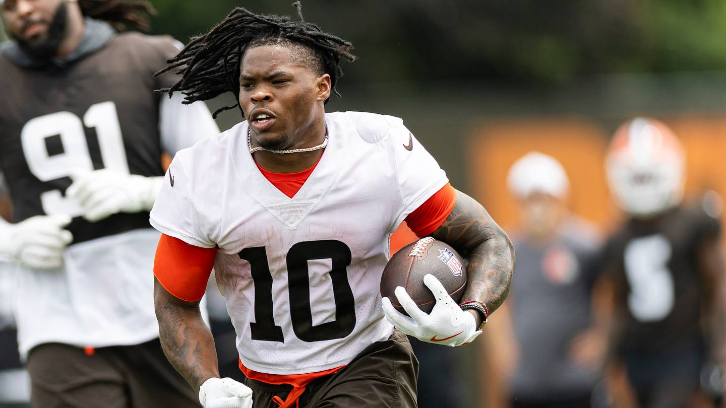 Fantasy Football Draft Debate: Quinshon Judkins vs. Cam Skattebo