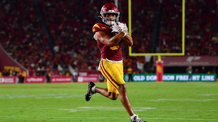 Southern California Trojans wide receiver Makai Lemon (6) runs for a touchdown 