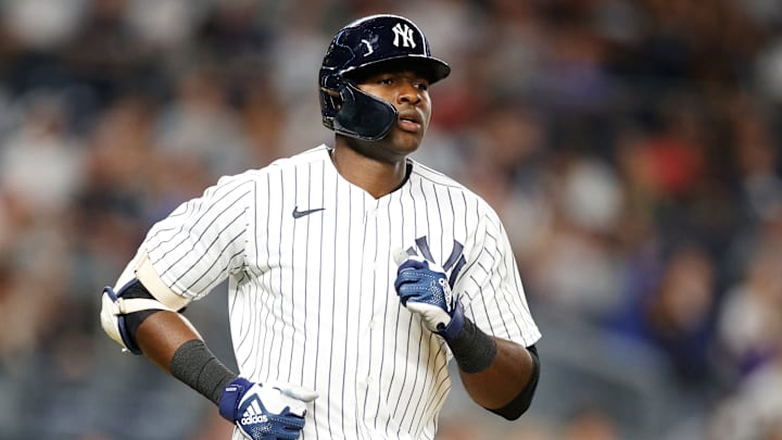 Estevan Florial vio cancelado su primer contrato con los Yankees de Nueva York, debido a problemas con sus papeles de nacimiento 