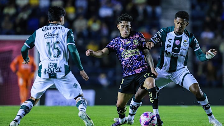 America v Santos Laguna - Torneo Apertura 2024 Liga MX