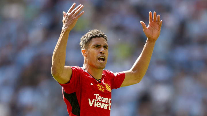 Raphaël Varane est libre de tous contrat. Raphaël Varane est libre de tous contrat.