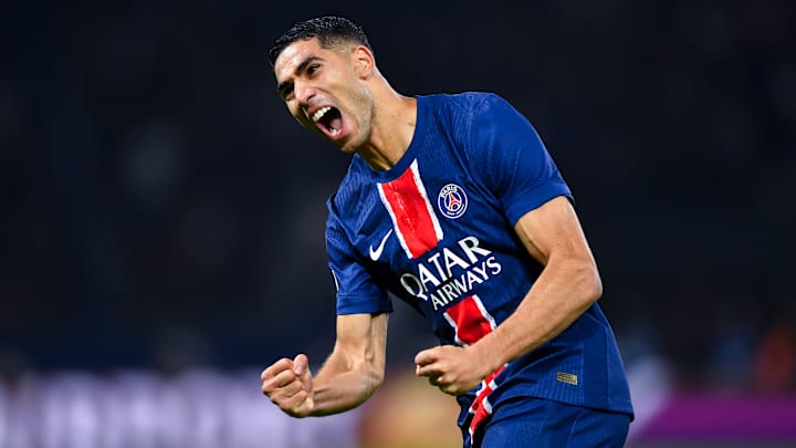 Le PSG est très haut dans le classement.