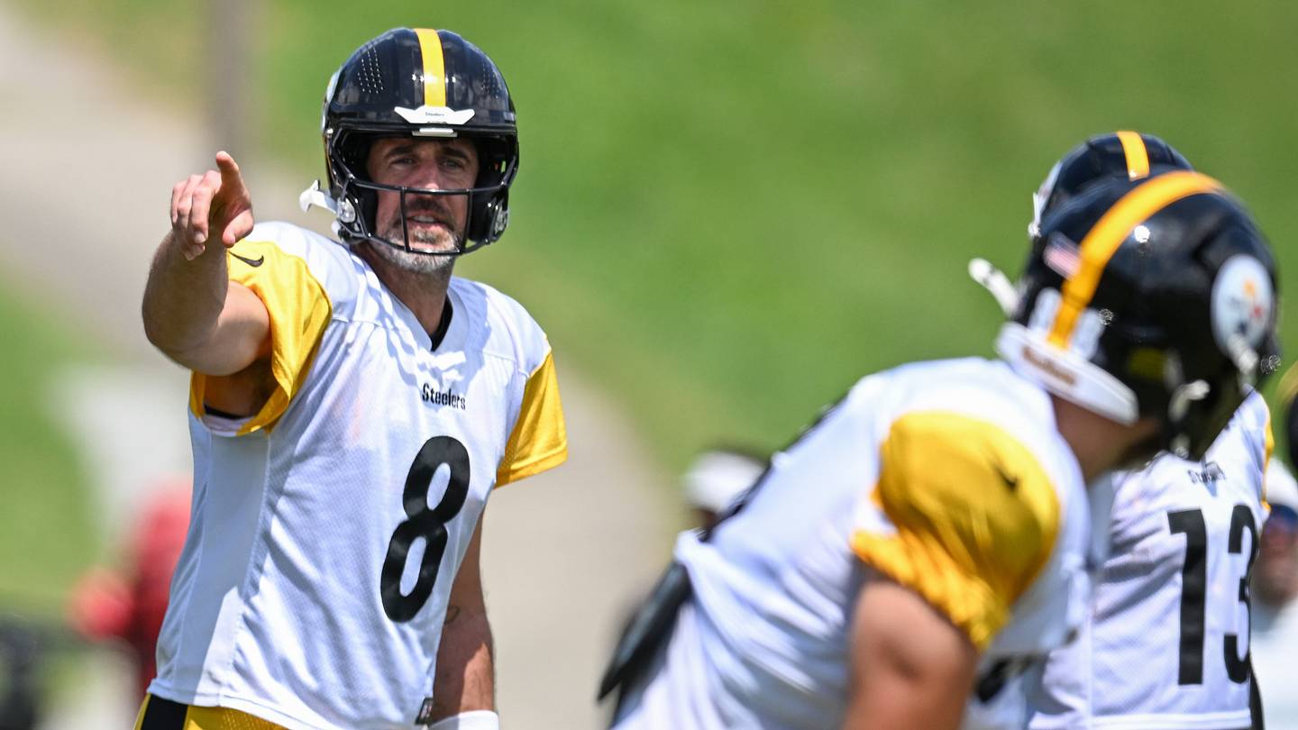 NFL Week 7 Good, Bad and Ugly: Steelers’ Aaron Rodgers Turns Back the Clock