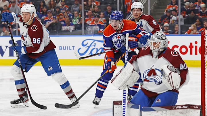 Mar 16, 2024; Edmonton, Alberta, CAN; Edmonton Oilers forward Zach Hyman (18) battles for position