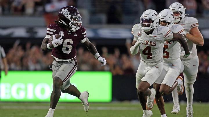 Mississippi State Bulldogs running back Davon Booth runs after a catch for a touchdown during the fourth quarter against the Texas Longhorns 