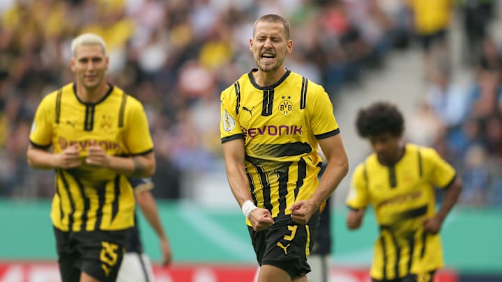 1. FC Phönix Lübeck v Borussia Dortmund - DFB-Pokal