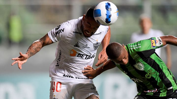 Galo e Coelho miram liderança do Brasileirão Galo e Coelho miram liderança do Brasileirão