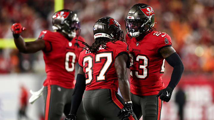 Former Tampa Bay Buccaneers DB and special teams ace Tavierre Thomas signed with the Minnesota Vikings in free agency.