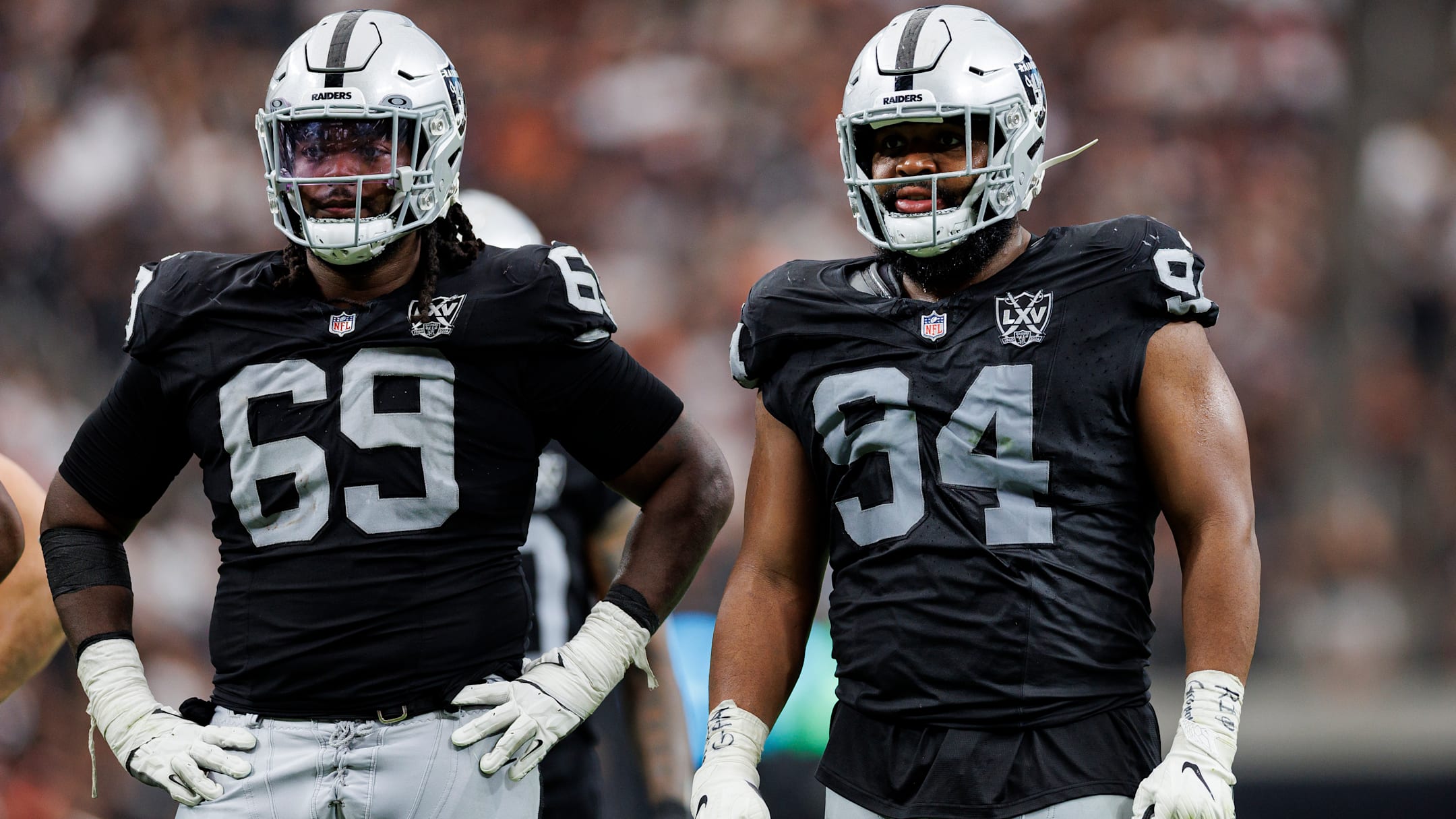 Broncos must sign this unexpectedly available free agent cut by the Raiders