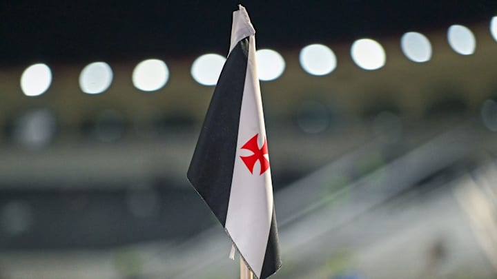 Vasco da Gama reverte punição da Fifa e está apto a registrar novos reforços