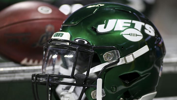 Aug 15, 2019; Atlanta, GA, USA; New York Jets helmet on the sideline against the Atlanta Falcons in the second half at Mercedes-Benz Stadium. Mandatory Credit: Brett Davis-Imagn Images Aug 15, 2019; Atlanta, GA, USA; New York Jets helmet on the sideline against the Atlanta Falcons in the second half at Mercedes-Benz Stadium. Mandatory Credit: Brett Davis-Imagn Images