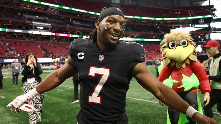 Atlanta Falcons running back Bijan Robinson (7)
