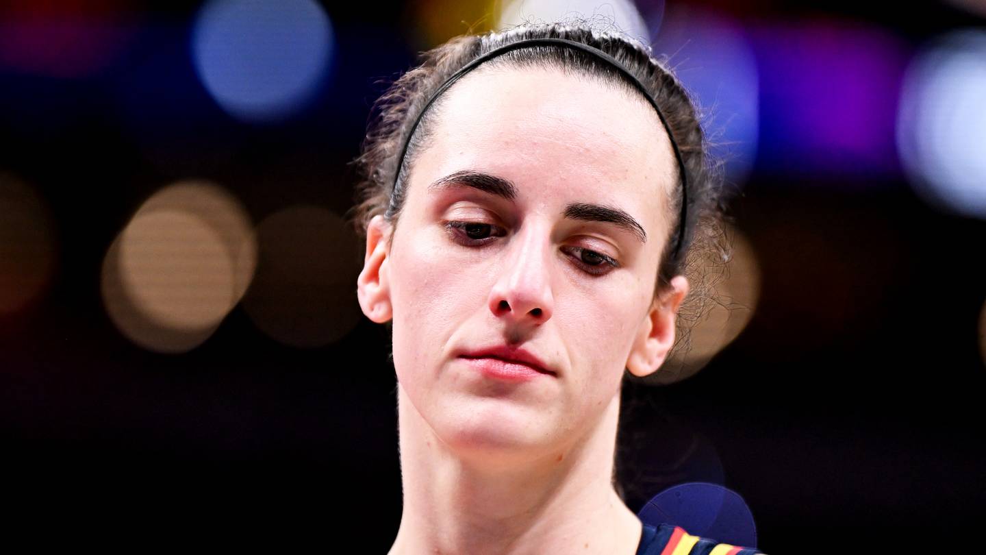 Is Caitlin Clark playing tonight? Latest injury update for Fever vs. Sun