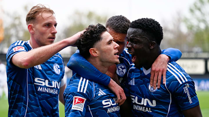 Soufiane El-Faouzi ließ sich verdientermaßen für seinen Fallrückzieher feiern