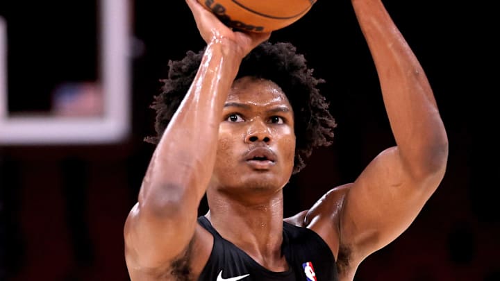 Dec 29, 2024; Houston, Texas, USA; Houston Rockets guard Amen Thompson (1) warms up prior to the game against the Miami Heat at Toyota Center. Mandatory Credit: Erik Williams-Imagn Images
Dec 29, 2024; Houston, Texas, USA; Houston Rockets guard Amen Thompson (1) warms up prior to the game against the Miami Heat at Toyota Center. Mandatory Credit: Erik Williams-Imagn Images