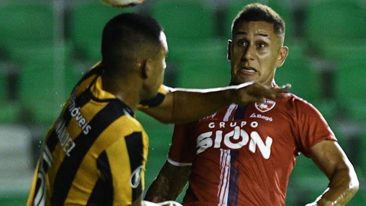 FBL-LIBERTADORES-PARI-GUARANI