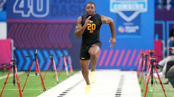Arkansas running back Mike Washington Jr. (RB20) during the NFL Scouting Combine at Lucas Oil Stadium. Arkansas running back Mike Washington Jr. (RB20) during the NFL Scouting Combine at Lucas Oil Stadium.