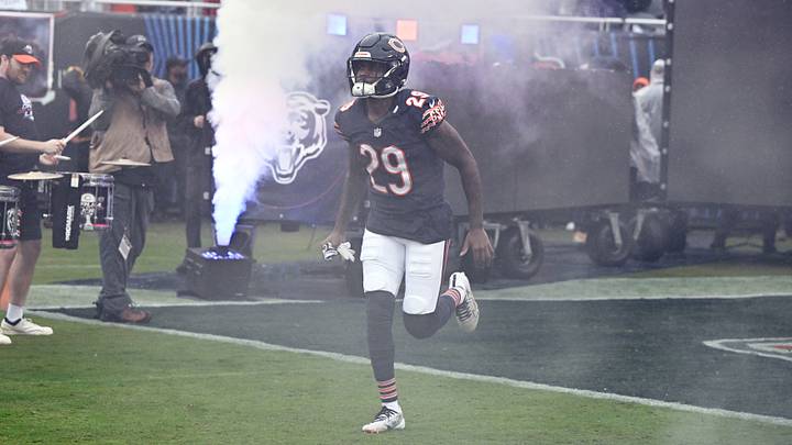 Chicago Bears cornerback Tyrique Stevenson Sr. (29) runs onto the field before the game against the Minnesota Vikings at Soldier Field. Mandatory Credit: Matt Marton-Imagn Images Chicago Bears cornerback Tyrique Stevenson Sr. (29) runs onto the field before the game against the Minnesota Vikings at Soldier Field. Mandatory Credit: Matt Marton-Imagn Images