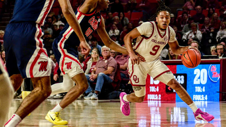 Oklahoma guard Nijel Pack drives against Ole Miss.