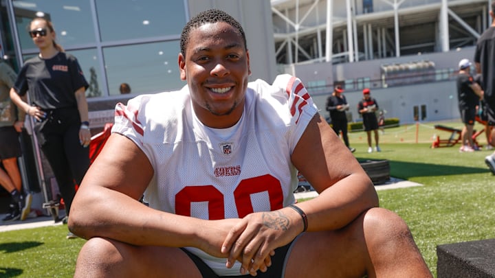 San Francisco 49ers defensive tackle Alfred Collins